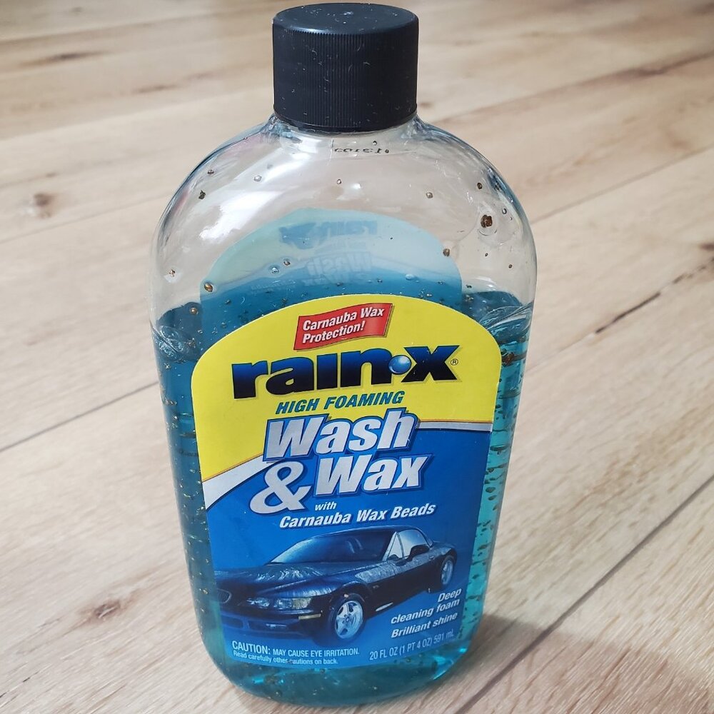 Rain-X High Foaming Wash & Wax With Carnauba Wax Beads 20 Fl Oz Bottle Preowned